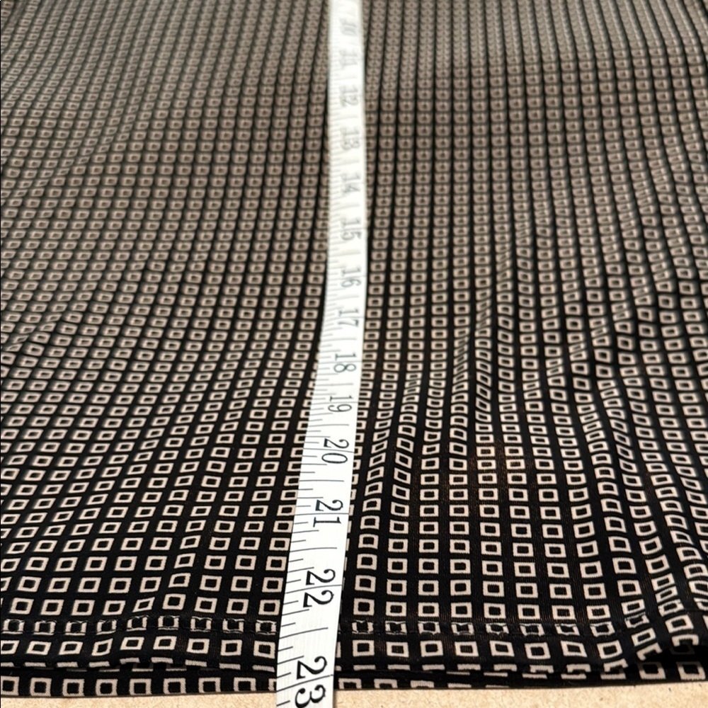 Banana Republic Factory Geometric Sleeveless Top - Picture 5 of 7